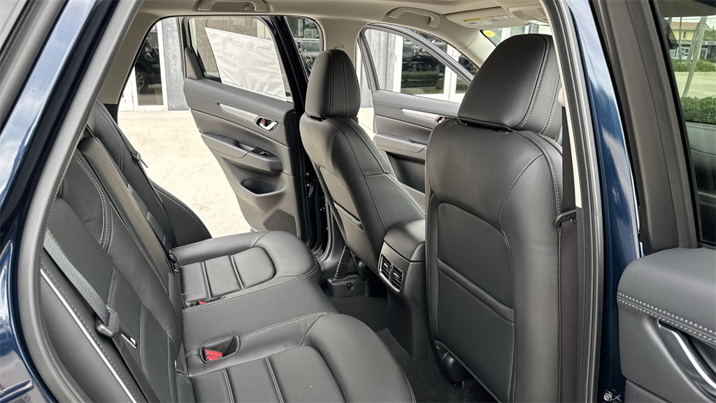 2025 Mazda CX-5 2.5 S Preferred photo 29