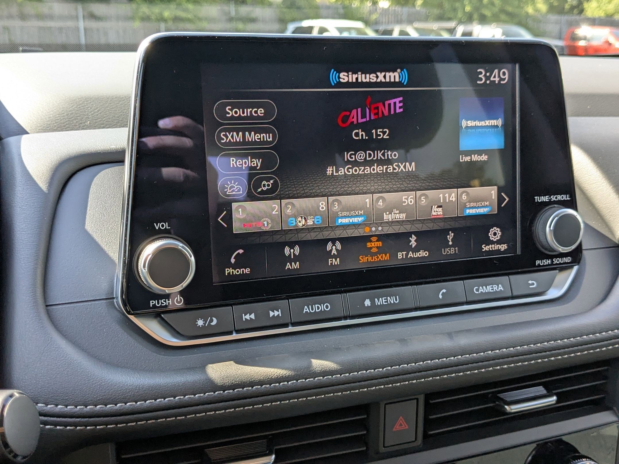 2026 Nissan Rogue SV photo 13