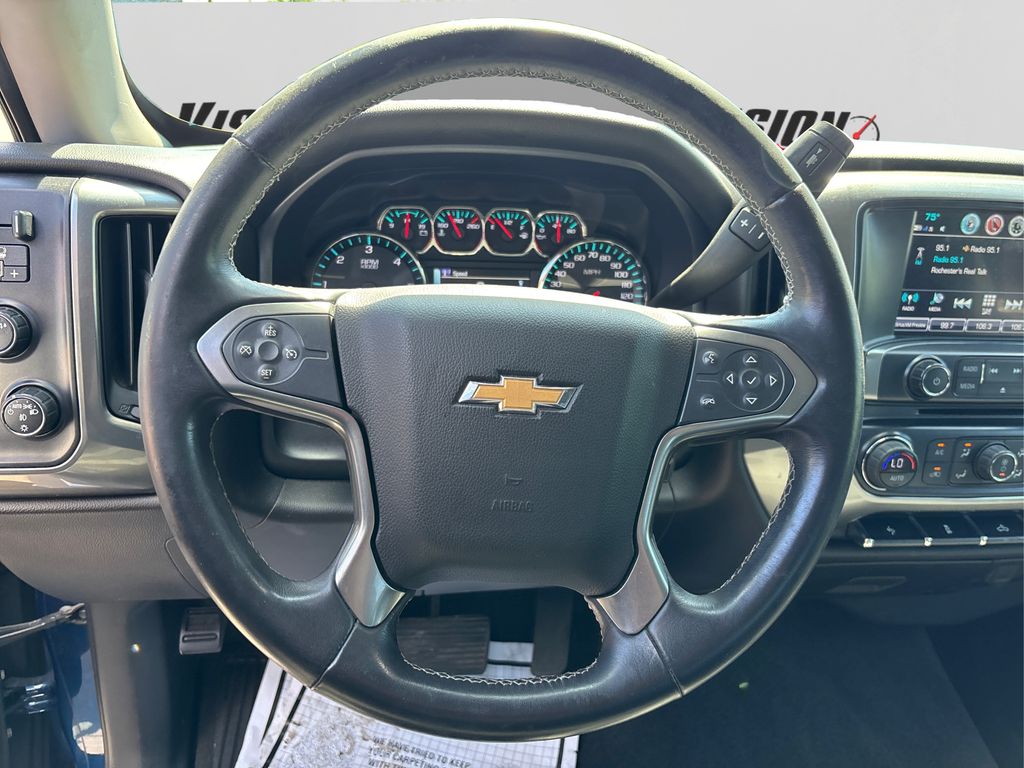 2017 Chevrolet Silverado 1500 LT photo 16