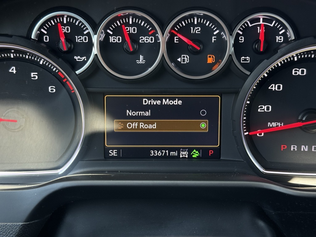 Used 2022 Silver Chevrolet LT Trail Boss image 4