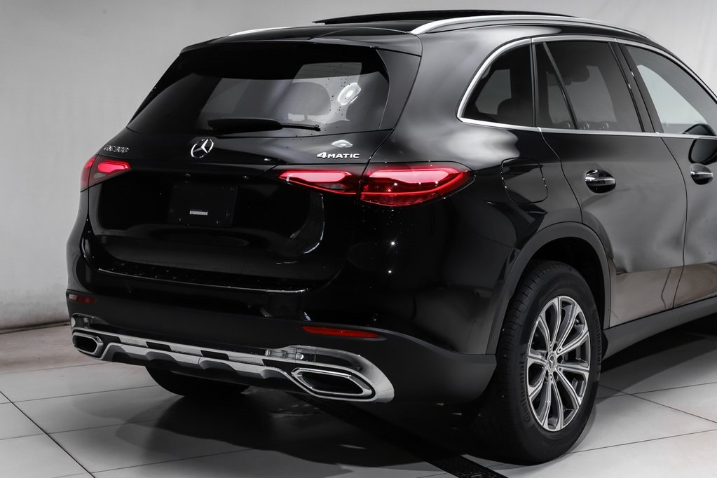 2025 Mercedes Benz GLC 300 4MATIC photo 4