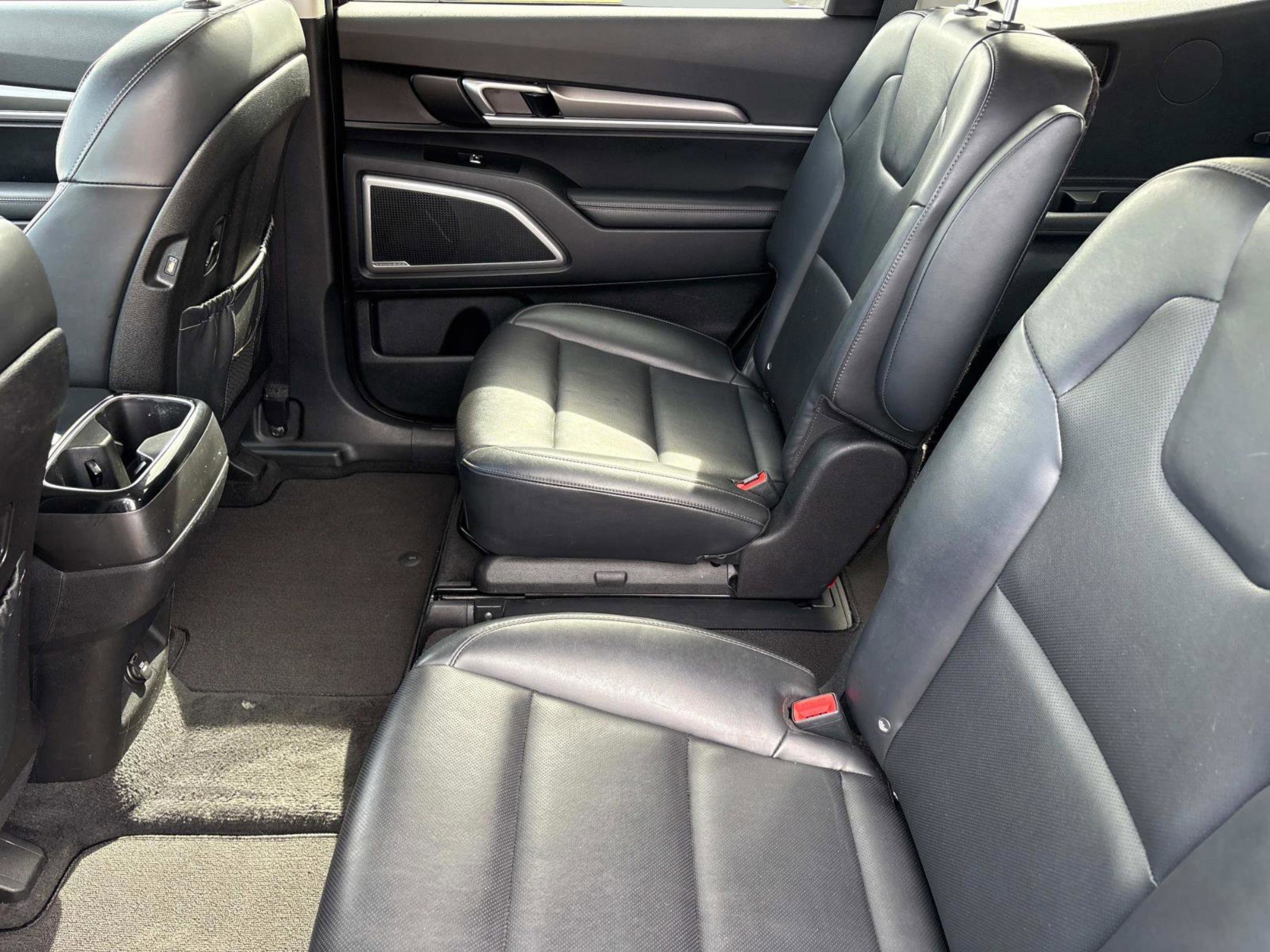 2022 Kia Telluride S photo 14