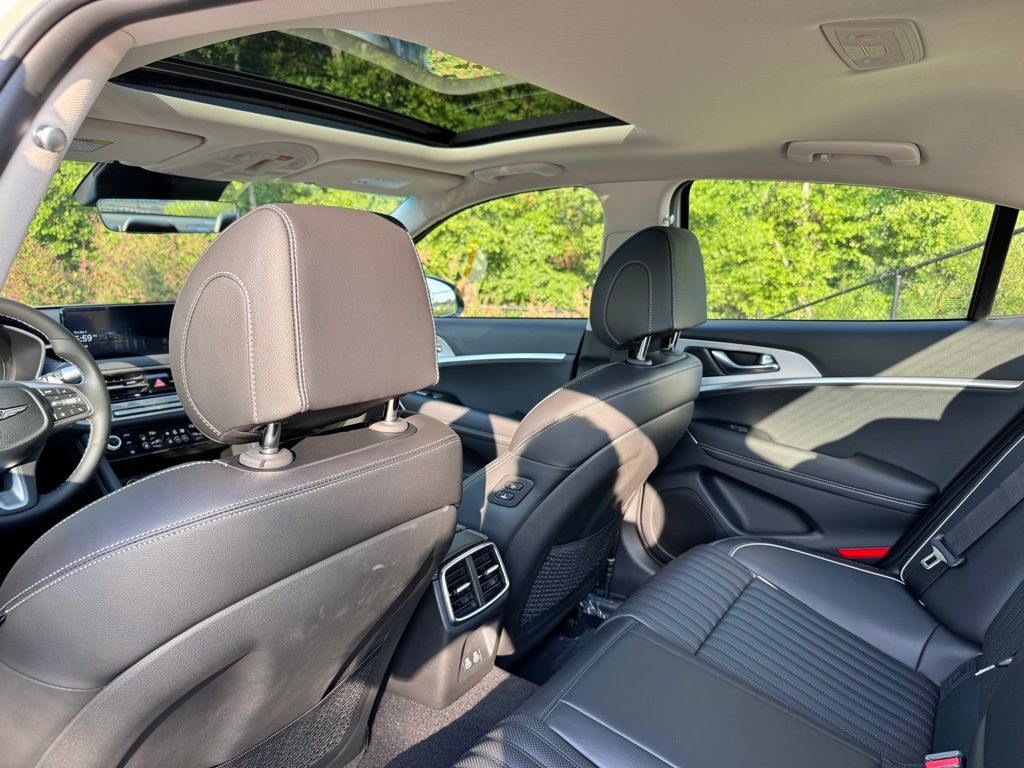 2026 Genesis G70 2.5T Prestige photo 18