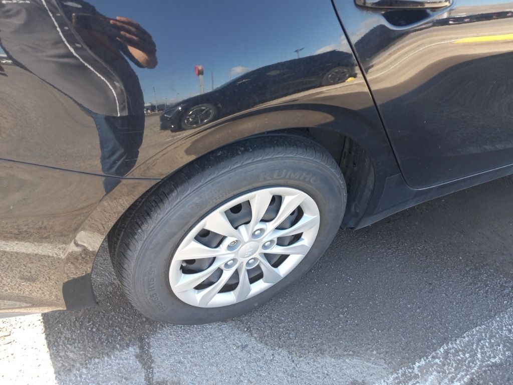 2020 Kia Forte FE photo 19