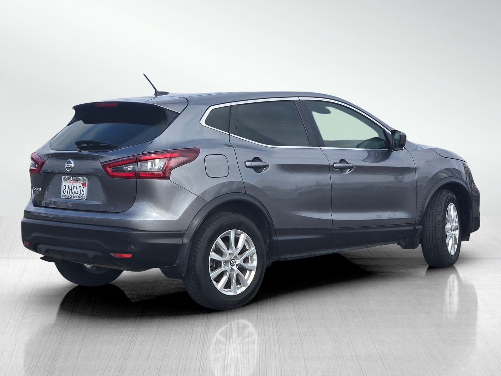 2021 Nissan Rogue Sport S photo 4