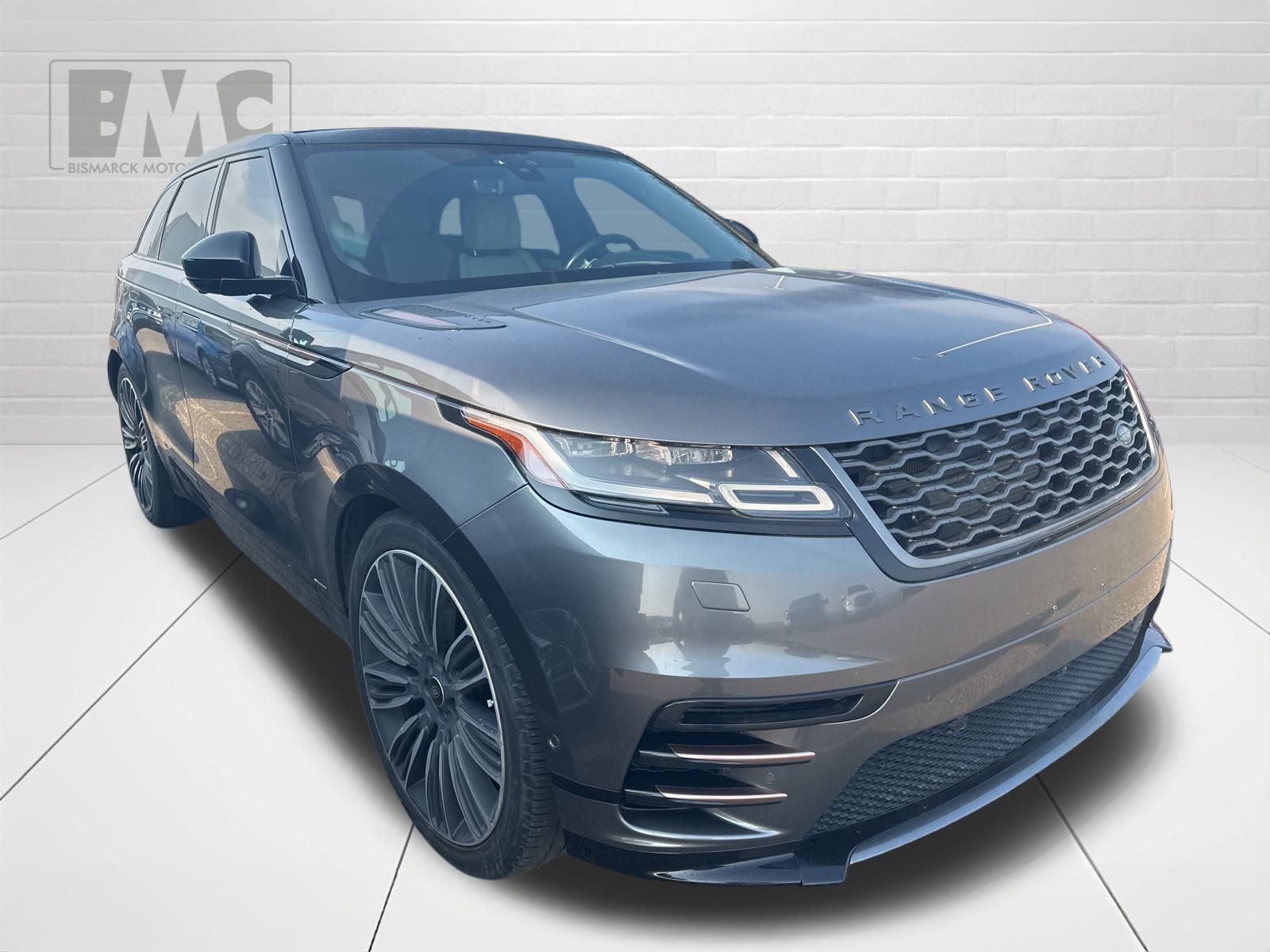 2018 Land Rover Range Rover Velar HSE R-Dynamic photo 3