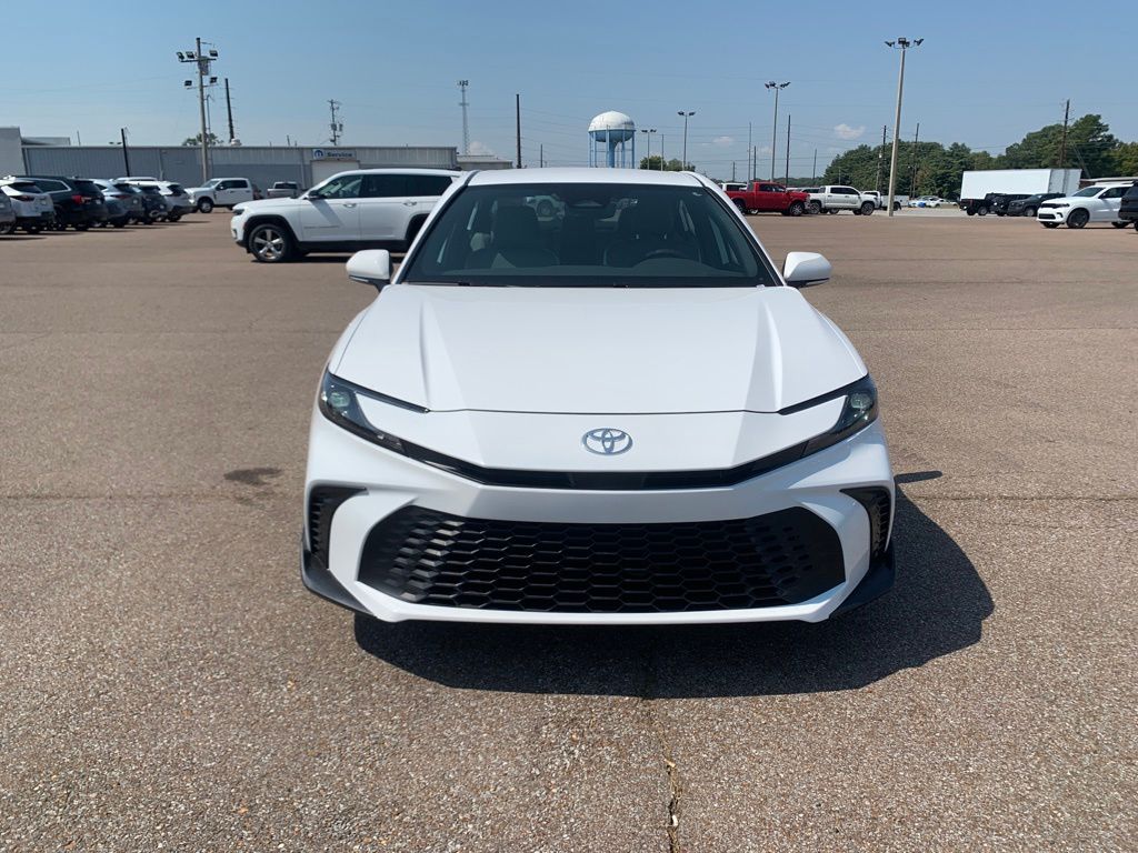 2025 Toyota Camry SE photo 2
