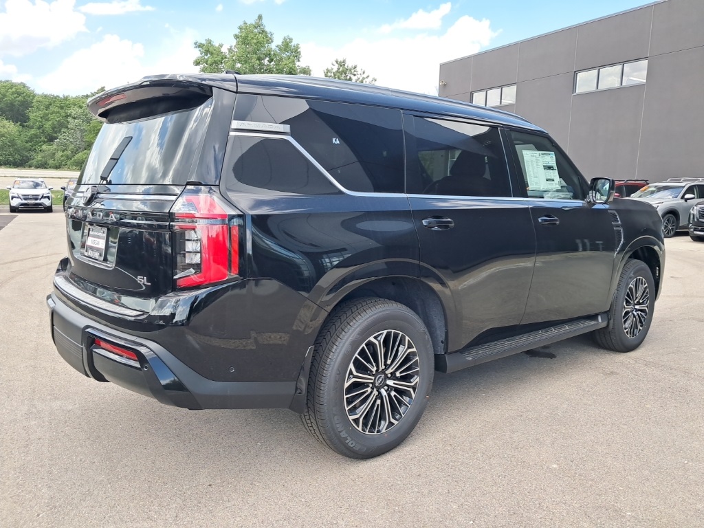 2025 Nissan Armada SL photo 4