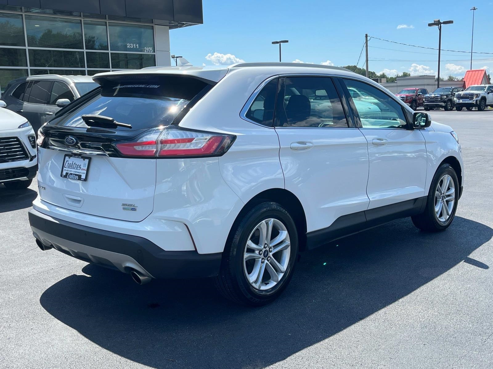 2020 Ford Edge SEL photo 3