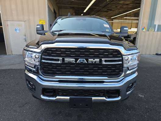 Used 2024 RAM Ram 2500 Pickup Big Horn with VIN 3C6UR5DJXRG386031 for sale in Kansas City