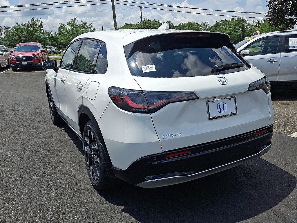 2026 Honda HR-V EX-L photo 3