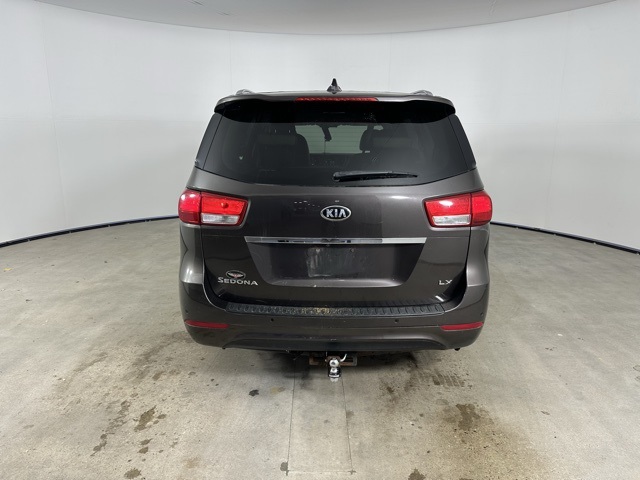 2017 Kia Sedona LX photo 8