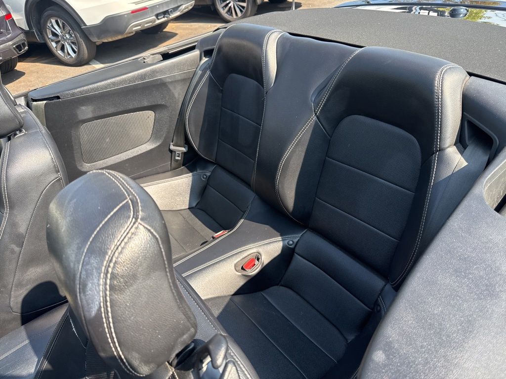2021 Ford Mustang EcoBoost Premium photo 23