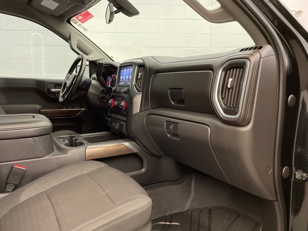 2020 Chevrolet Silverado 1500 RST photo 18