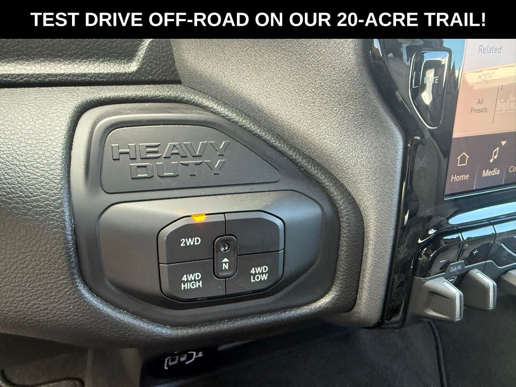 2026 Ram 2500 Tradesman photo 12