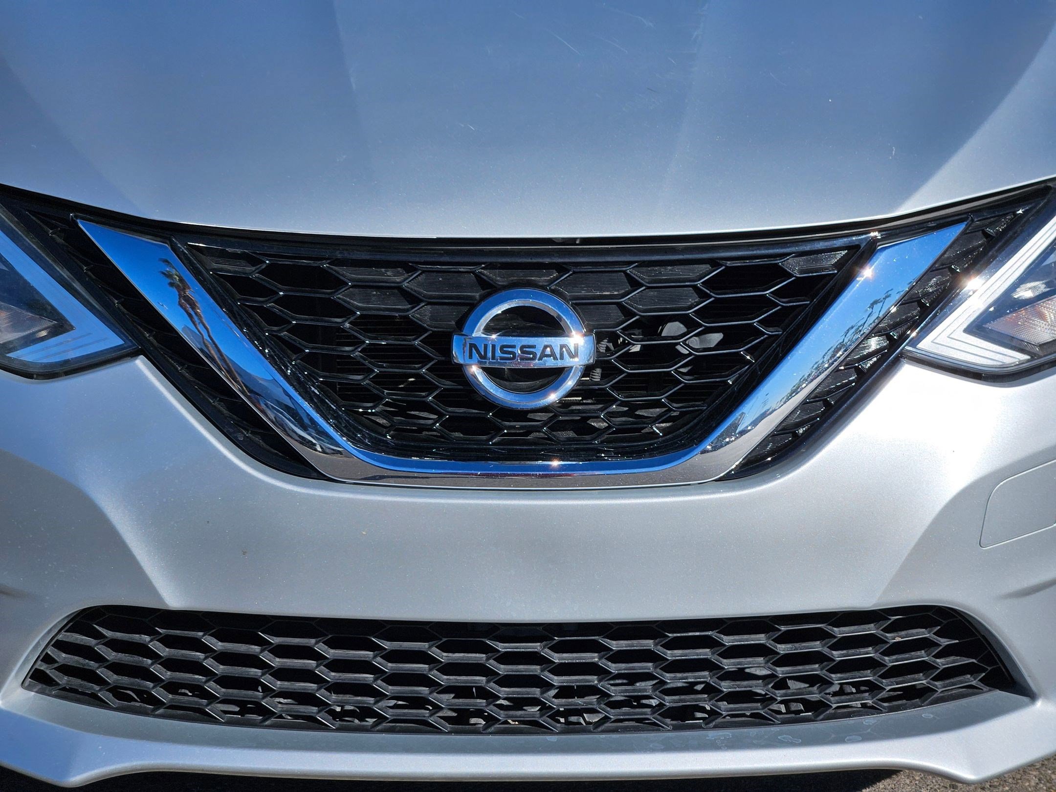 2017 Nissan Sentra SV photo 9