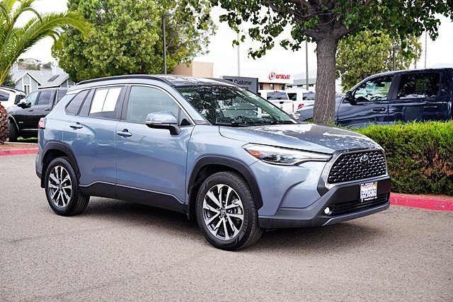 Used 2023 Gray Toyota XLE image 5