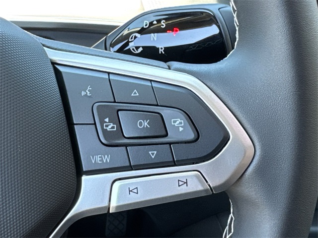 2025 Volkswagen Tiguan SE photo 33
