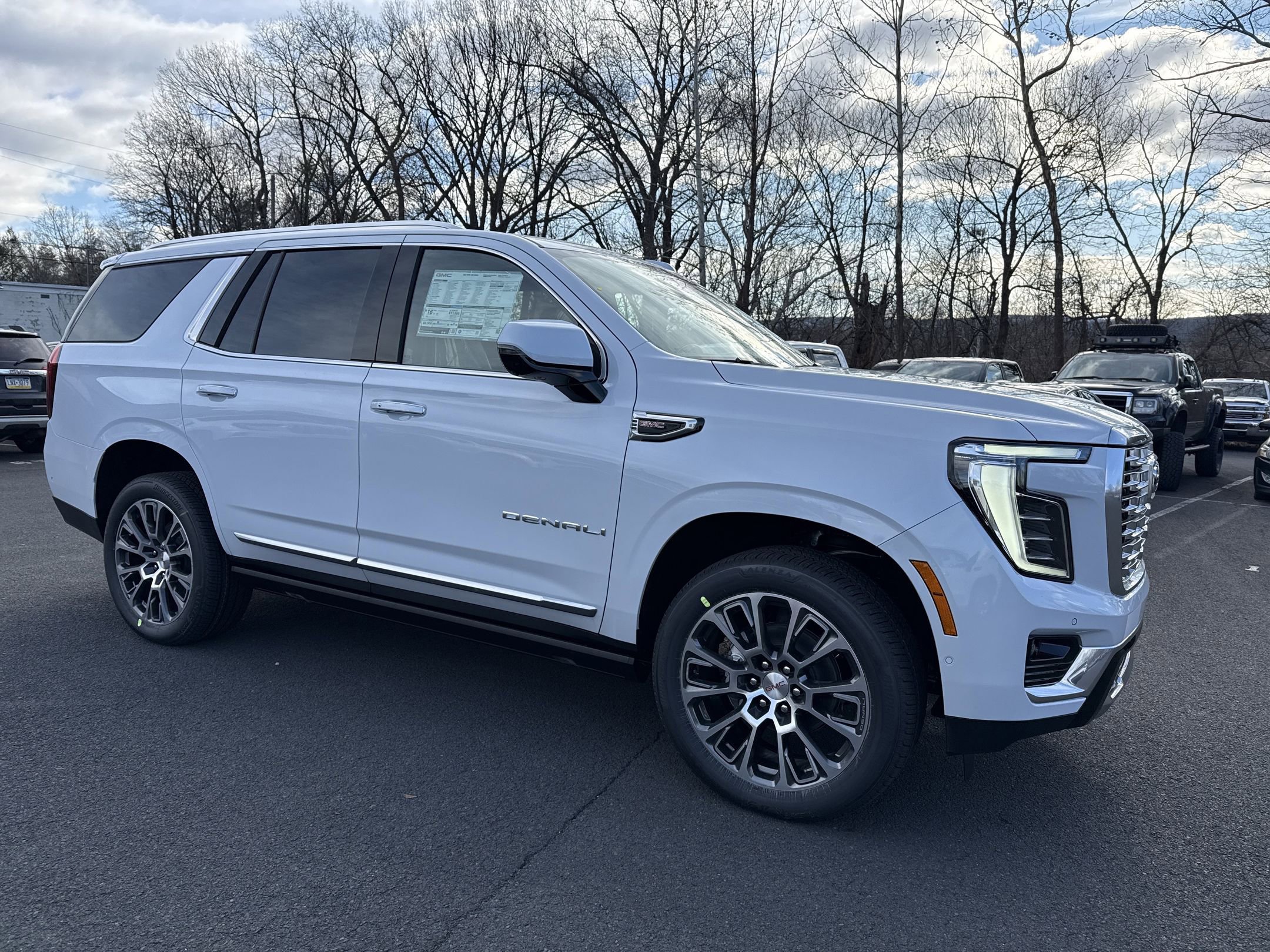 2026 Gmc Yukon Denali photo 3