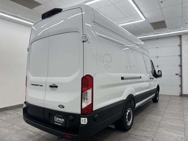 2026 Ford Transit Cargo photo 4