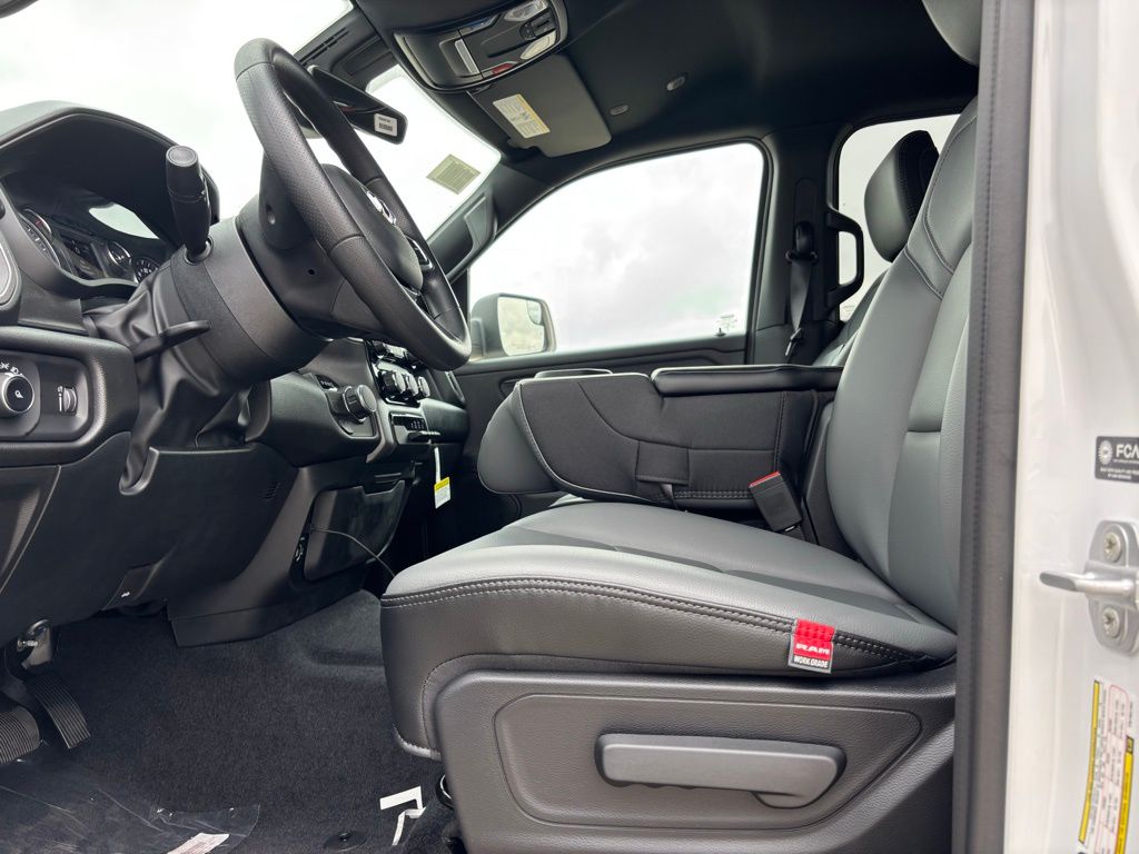 2026 Ram 1500 Tradesman photo 12