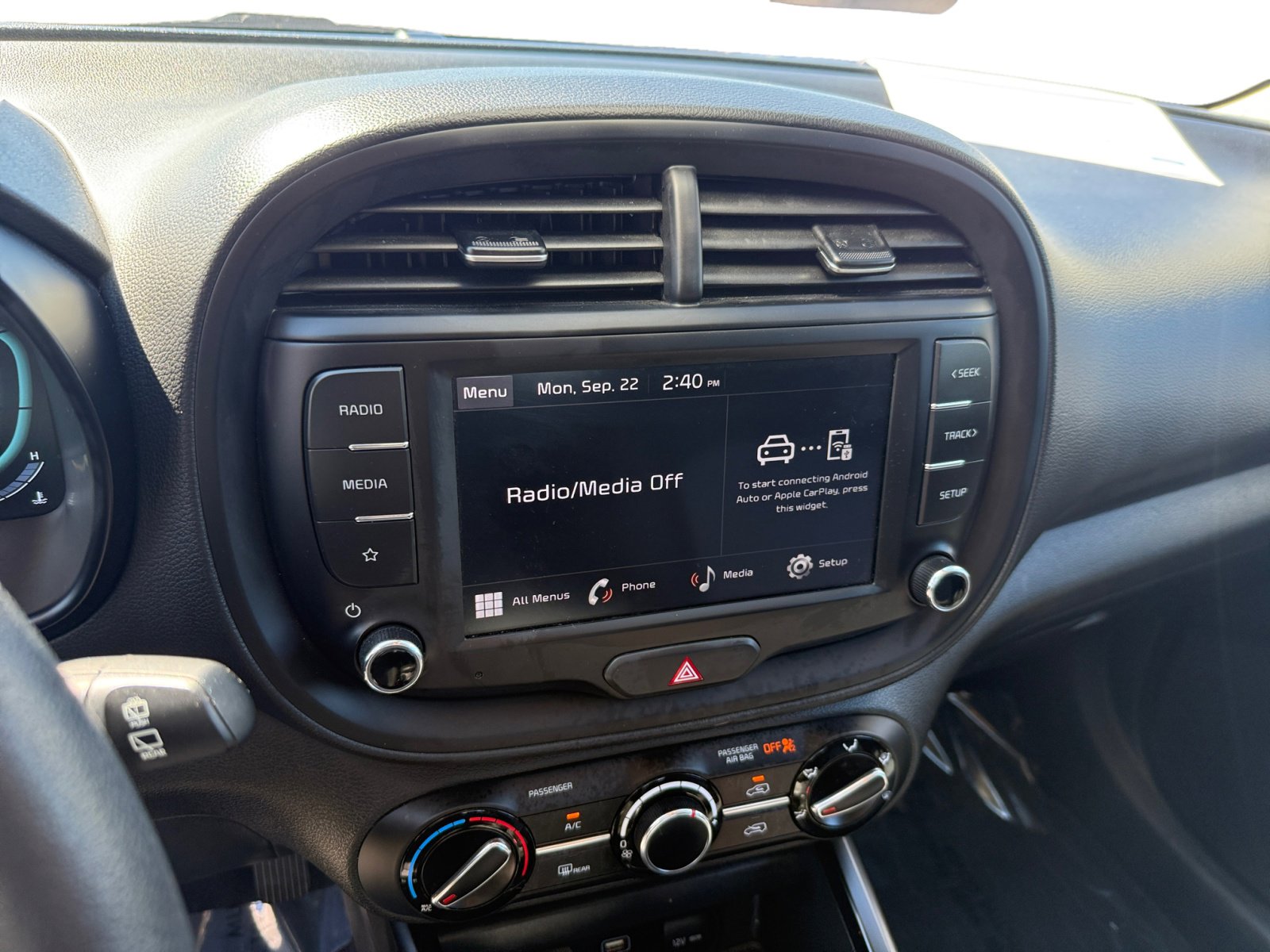 2024 Kia Soul LX photo 9