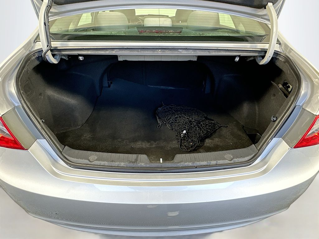 2011 Hyundai Sonata GLS photo 21