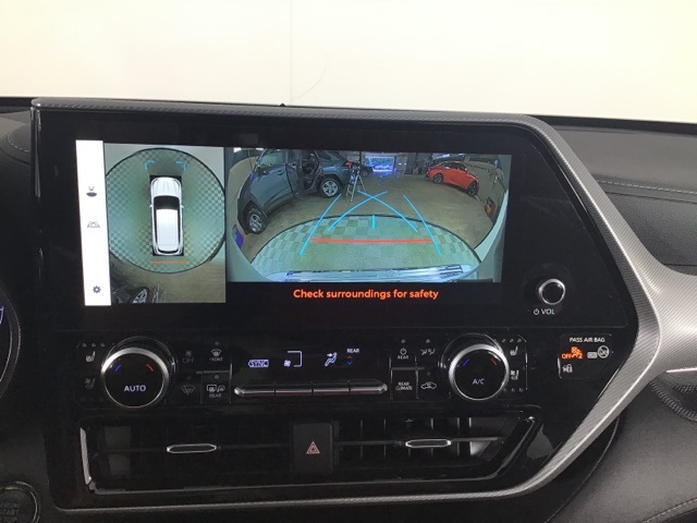 2023 Toyota Highlander Limited Platinum XLE XSE photo 18
