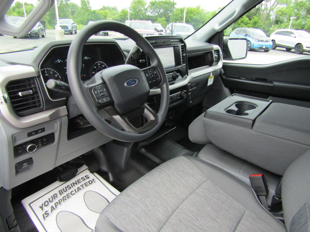 2023 Ford F-150 XL photo 7