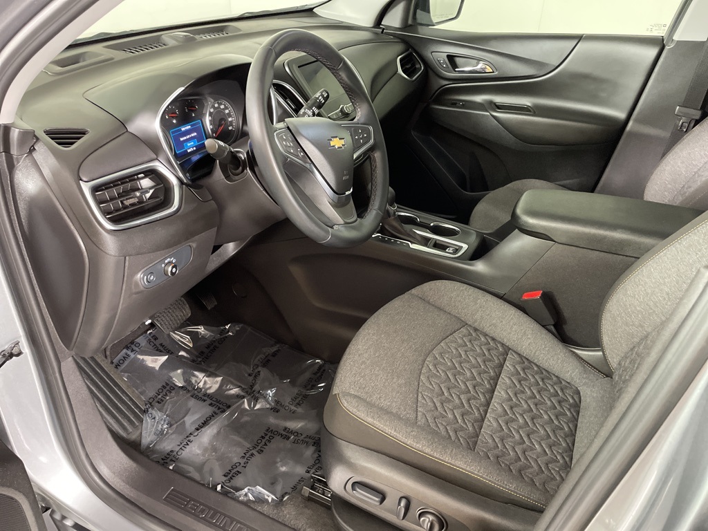 2024 Chevrolet Equinox LT photo 17