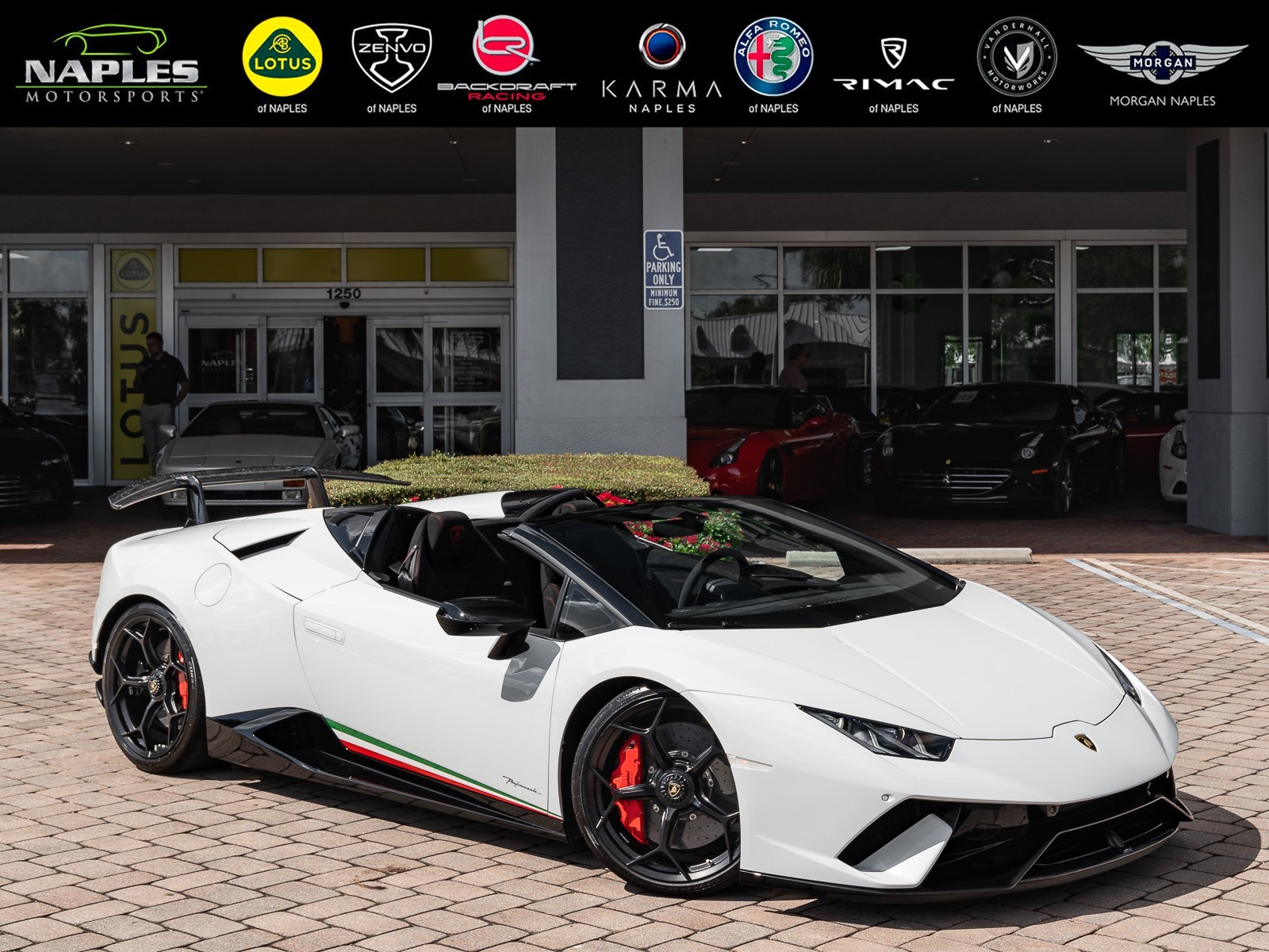 2018 Lamborghini Huracan Performante's photo