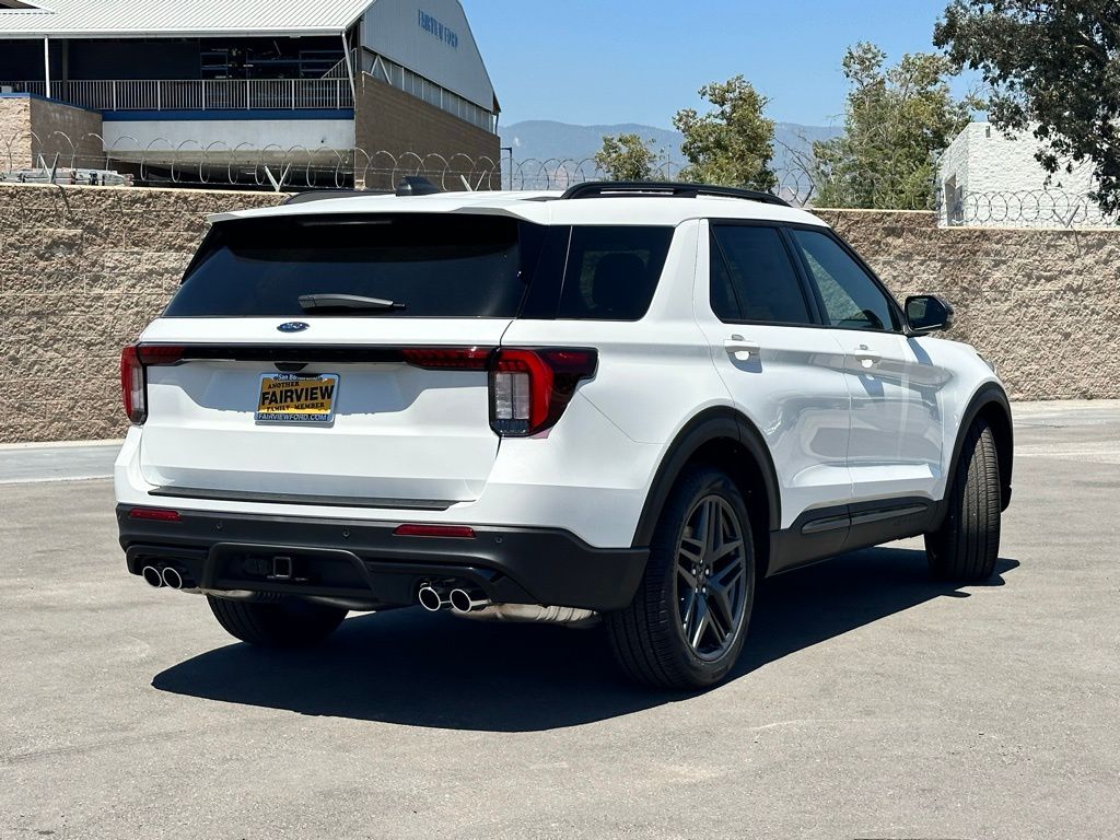 2025 Ford Explorer ST