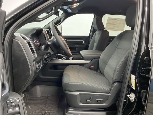 2025 Ram 2500 Big Horn photo 4