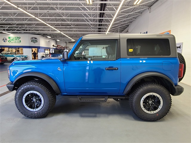 2024 Ford Bronco Black Diamond photo 6