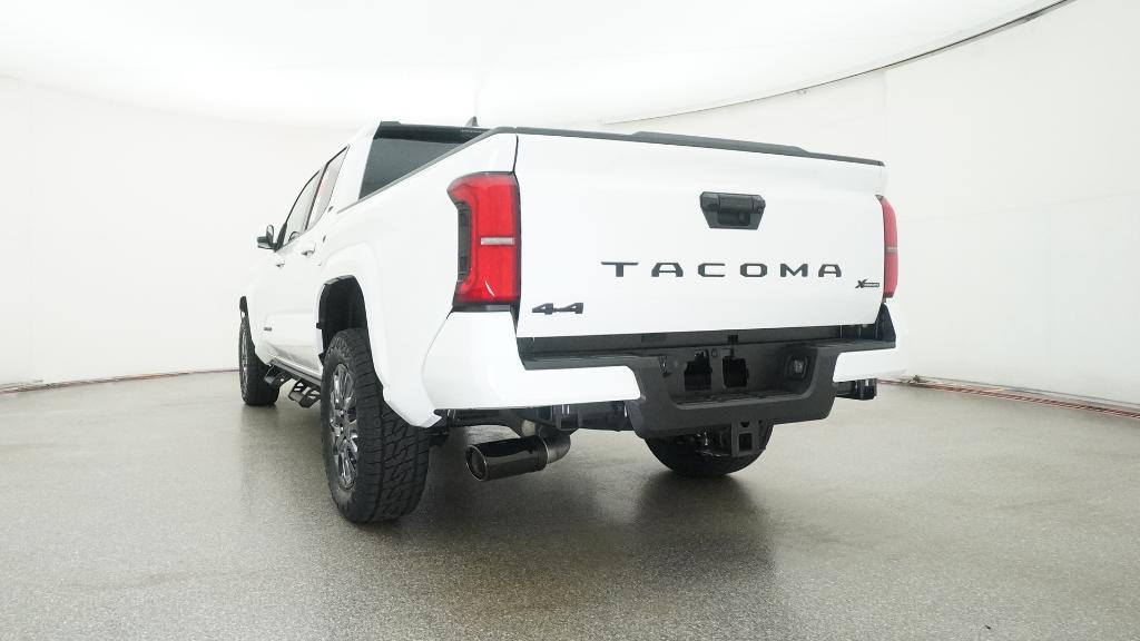 2025 Toyota Tacoma SR5 4x4 Double Cab photo 15