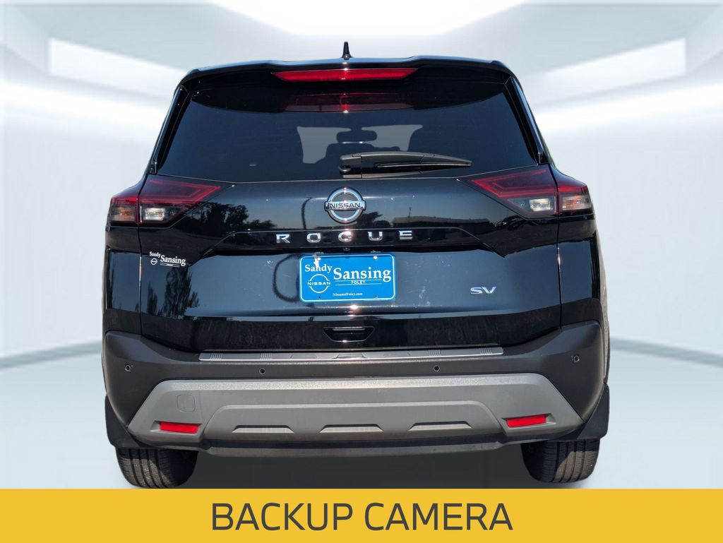 2021 Nissan Rogue SV photo 4