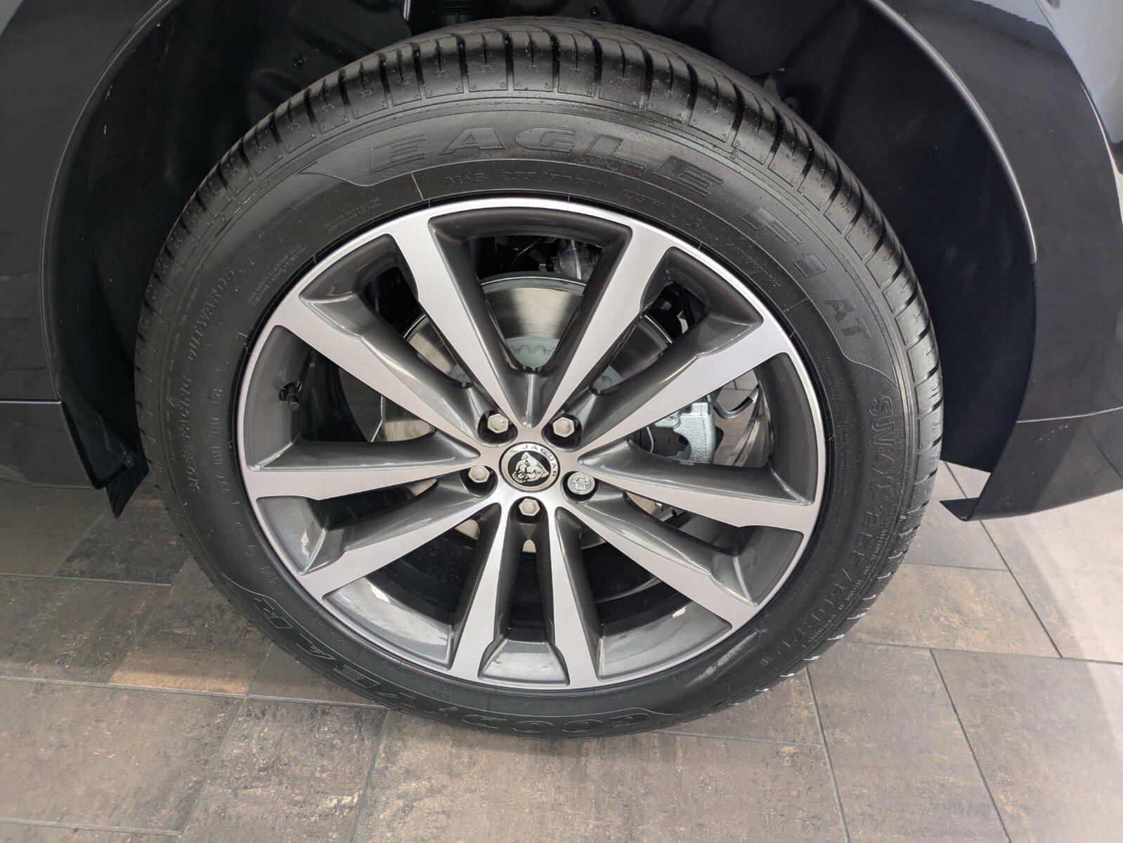 2026 Jaguar F-PACE P250 R-Dynamic S photo 14