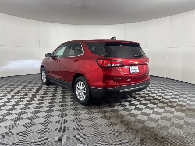 2024 Chevrolet Equinox LT photo 4