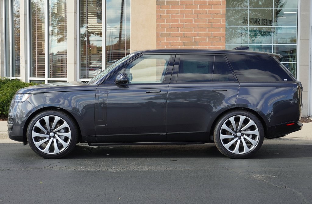 2025 LAND ROVER RANGE ROVER - Image 1