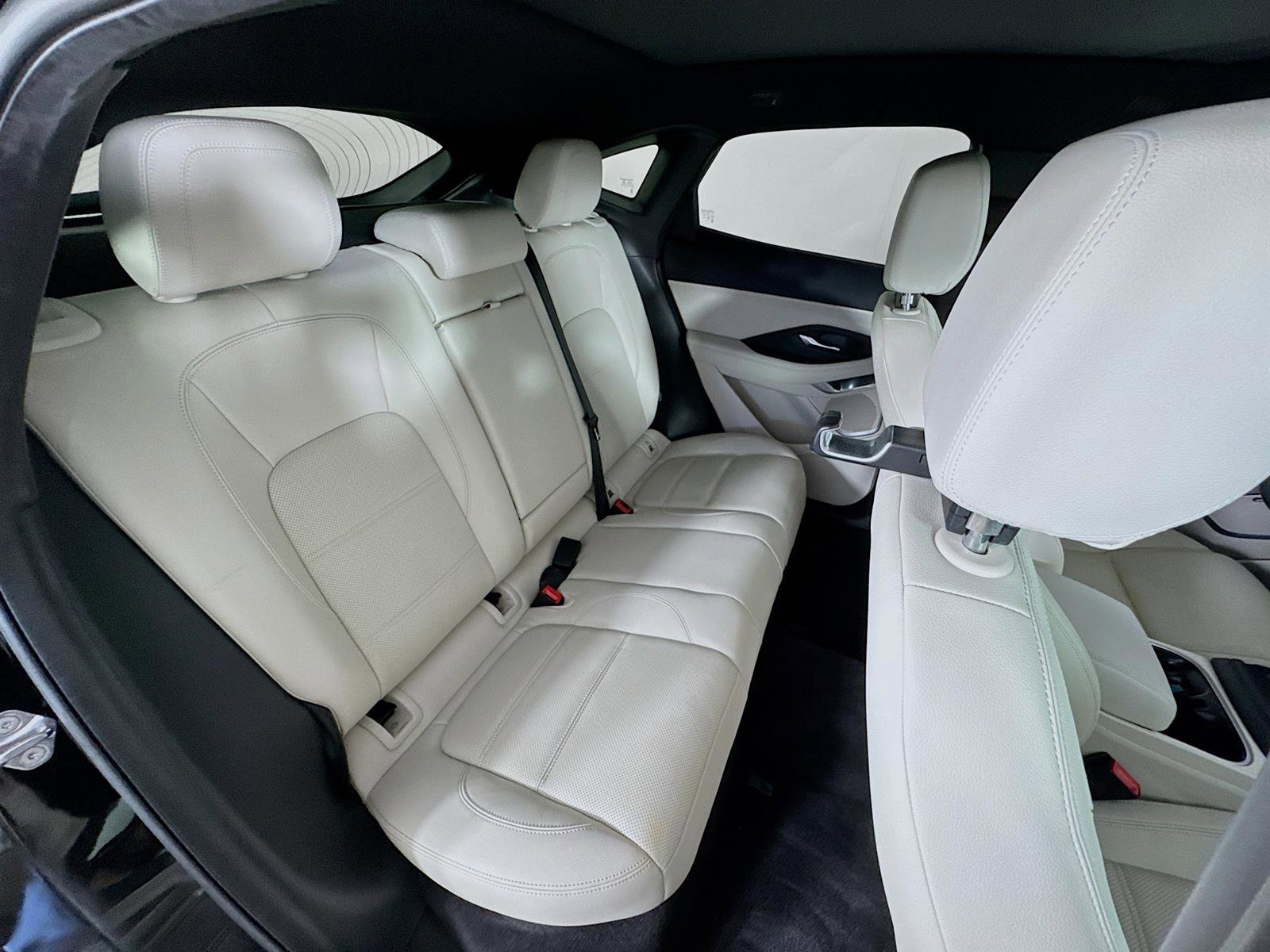 2021 Jaguar E-PACE P250 SE photo 26