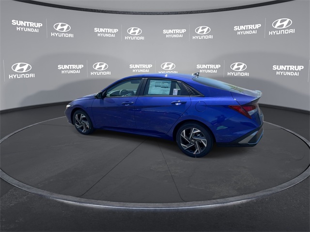 2025 Hyundai Elantra SEL Sport photo 4