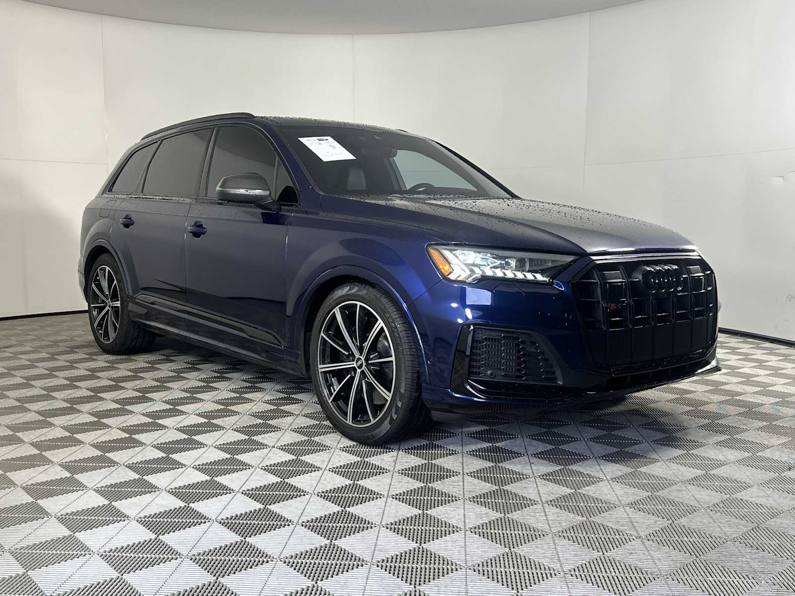 2021 Audi SQ7 Prestige's photo