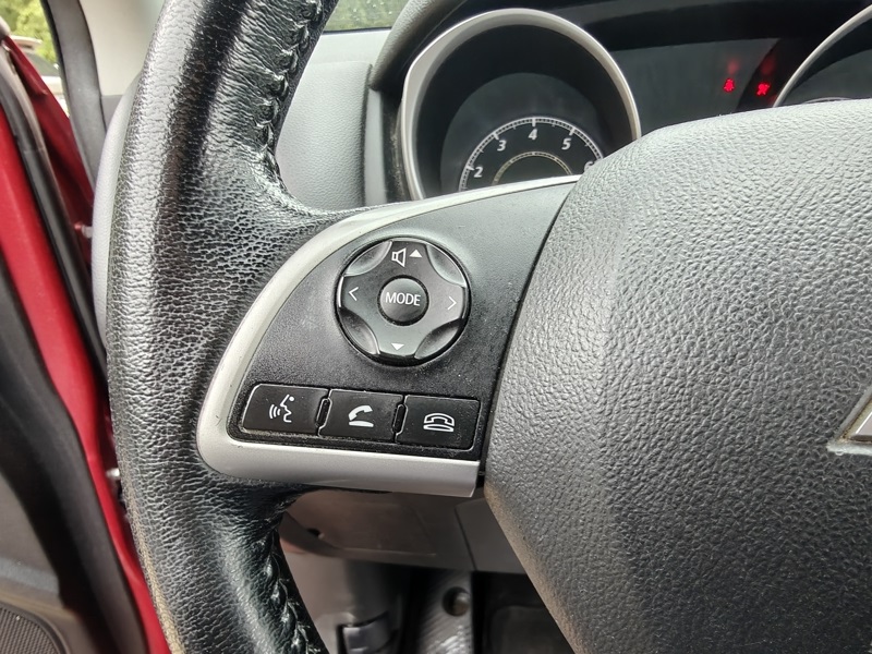 2015 Mitsubishi Outlander Sport ES photo 11
