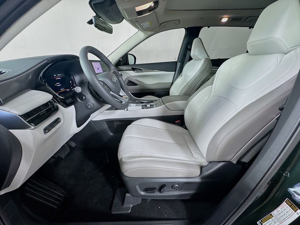 2026 Infiniti QX60 Luxe photo 24