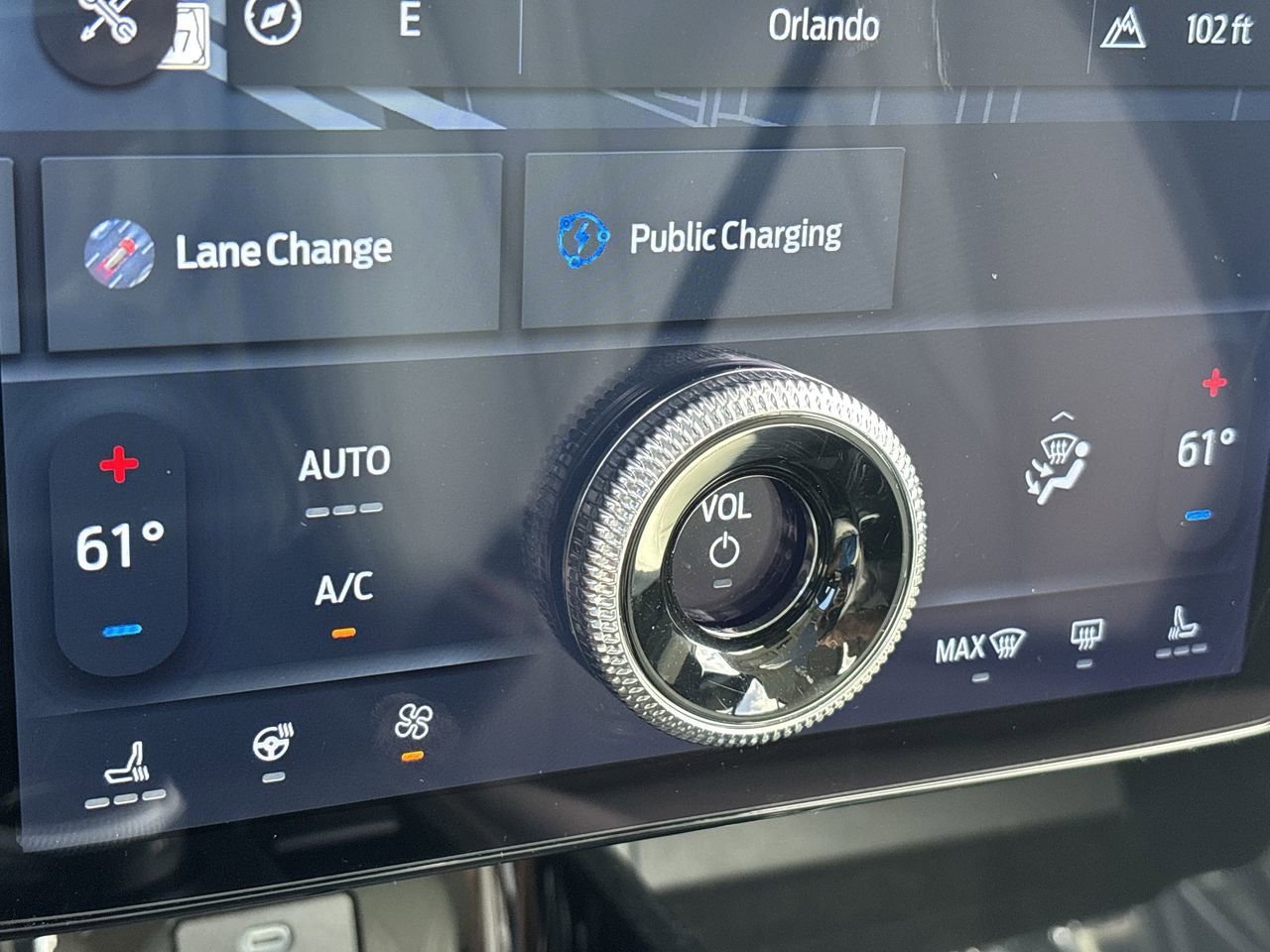 2021 Ford Mustang Mach-E Premium photo 20