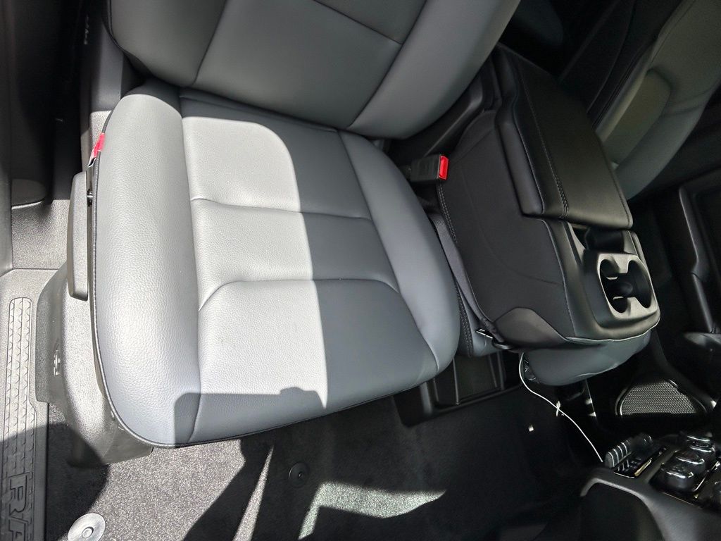 2025 Ram 1500 Tradesman photo 19