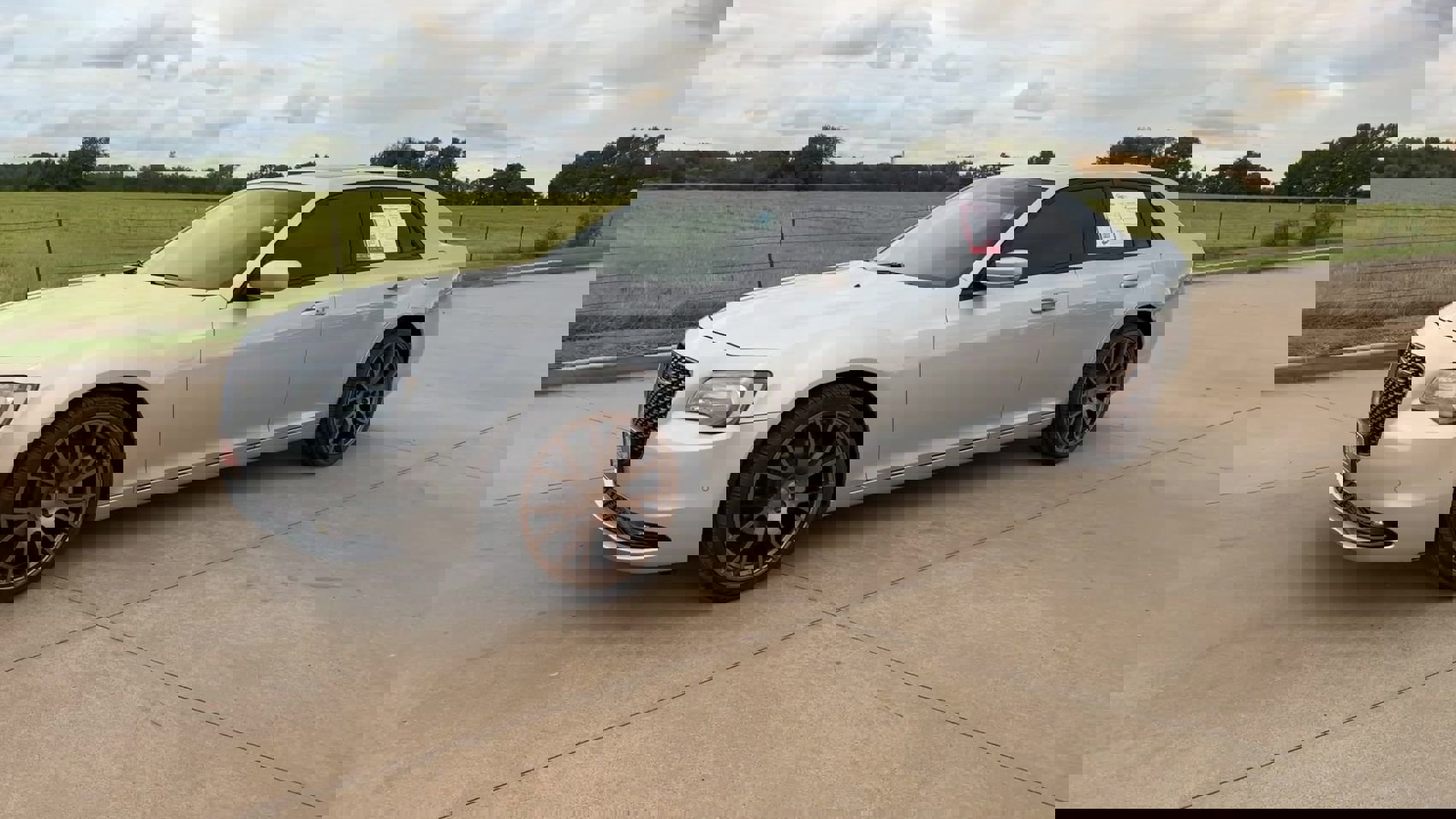 2023 Chrysler 300 S photo 4