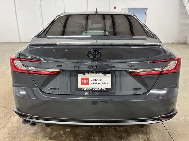 2025 Toyota Camry SE photo 6
