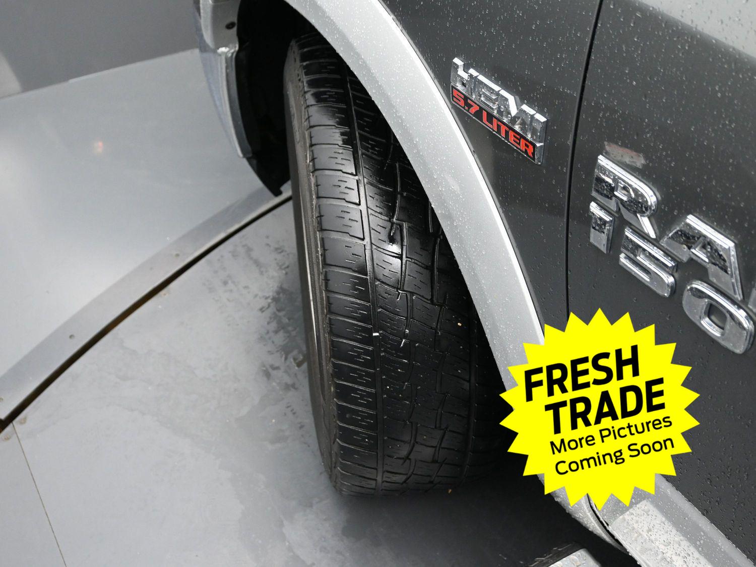 2013 Ram 1500 Laramie photo 4