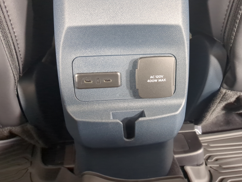 2025 Ford Maverick Lariat photo 15